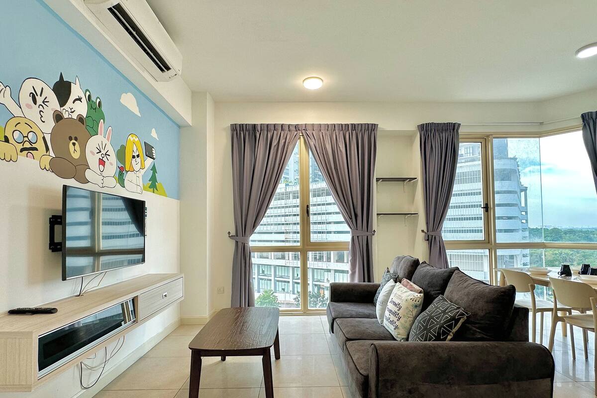 Comfort Apartment, 1 Queen Bed, Non Smoking, Private Bathroom | Living area