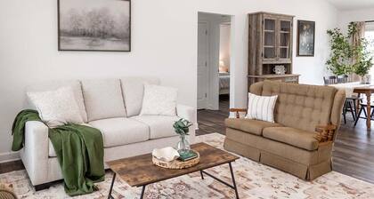 Creek View Cottage 3 BR 2 Bath