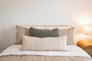 3 chambres, fer et planche à repasser, Wi-Fi gratuit, draps fournis