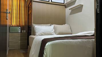 1 bedroom, WiFi, bed sheets