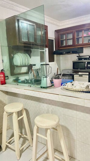 Apartment, 3 Bedrooms, Smoking, Terrace | Private kitchen
