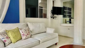 Apartment, 3 Bedrooms, Smoking, Terrace | Living room