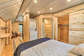 1 bedroom, iron/ironing board, free WiFi, bed sheets