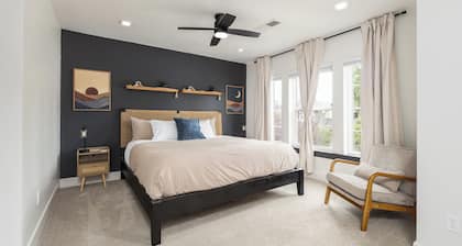 Modern 3BR/3BA Retreat Near Downtown