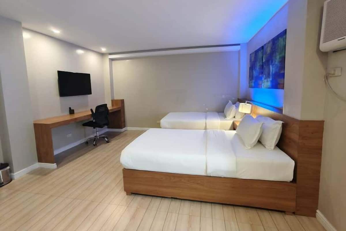 Deluxe Room | Bathroom