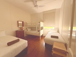 3 bedrooms, WiFi, bed sheets