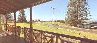 Lighthouse Cottage Pilot Hill