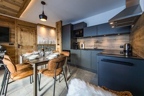 Fridge, oven, dishwasher, toaster