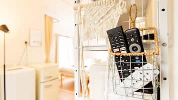 Triple Room | WiFi (free), bed sheets