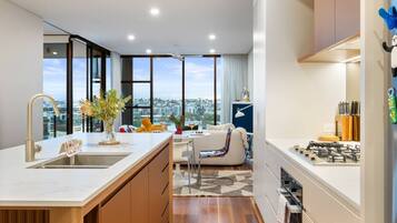 Fridge, microwave, oven, stovetop