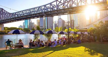 Bright 3BR Home| 2 Baths |Close to CBD & Hospitals