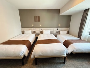 1 quarto, escrivaninha, ferros/tábuas de passar roupa, Wi-Fi de cortesia