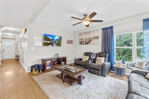 Smart TV, table tennis, offices