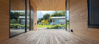 Two seas Enjoying life with wild birds at Yamamot / Amami Kagoshima