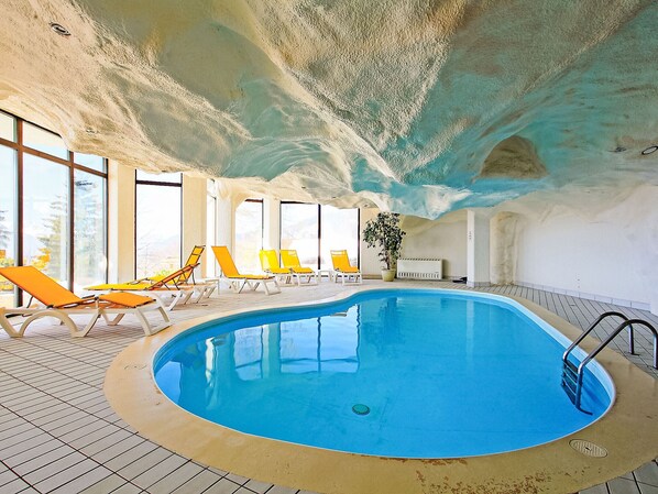 Indoor pool, a heated pool - Le Bristol A25 by Interhome (Villars)