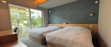 3 chambres, bureau, Wi-Fi gratuit, draps fournis