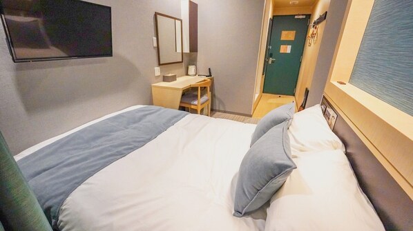 1 bedroom, desk, free WiFi, bed sheets