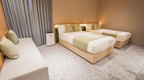 1 bedroom, desk, free WiFi, bed sheets