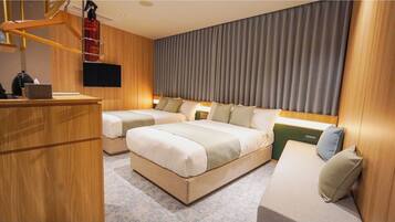 1 室のベッドルーム、デスク、WiFi (無料)、ベッドシーツ