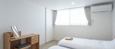 3 bedrooms, desk, free WiFi, bed sheets