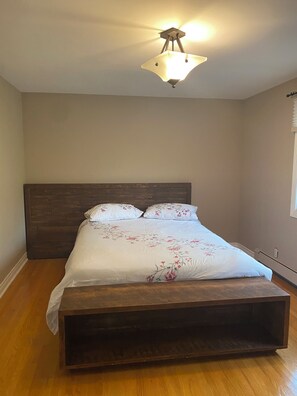 5 habitaciones, tabla de planchar con plancha y wifi gratis