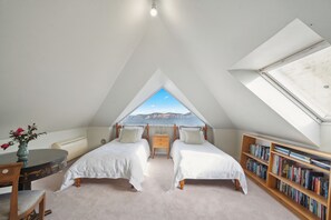 4 dormitoris, planxa i posts de planxar, wifi gratuïta i roba de llit 