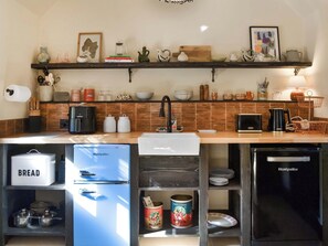 Dishwasher - 1 bedroom accommodation in Ruswarp, near Whitby (Ruswarp, near Whitby)