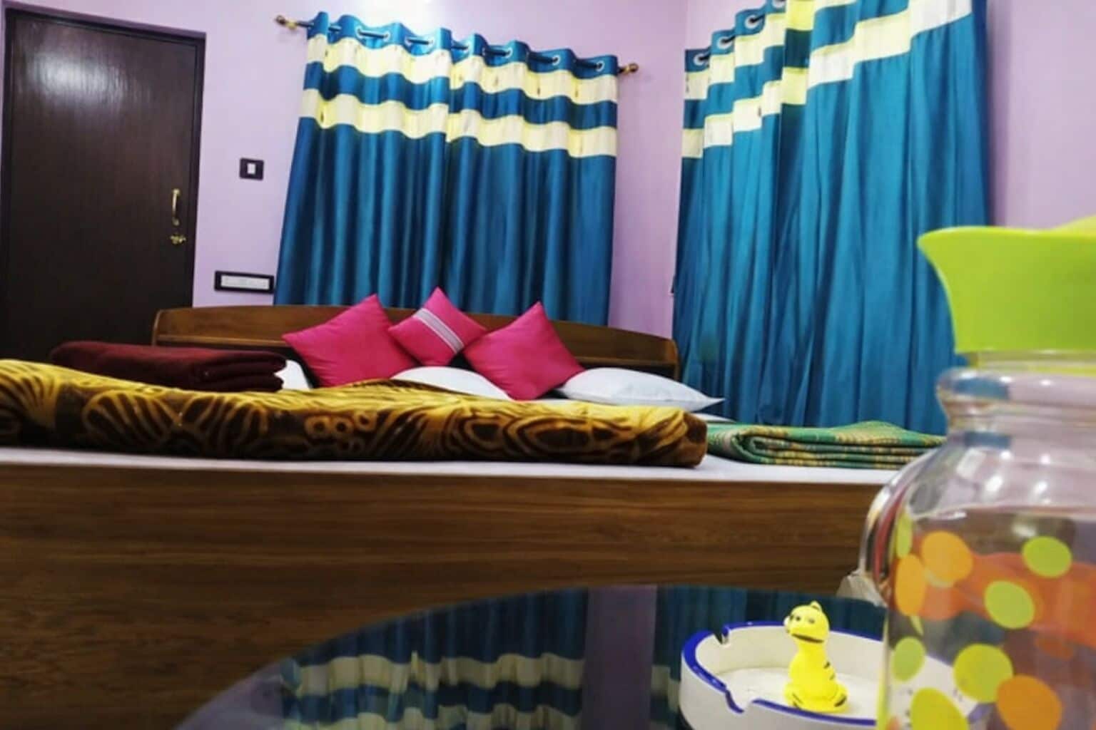 Habitación Deluxe doble, Aire acondicionado | Ropa de cama hipoalergénica, caja fuerte, escritorio