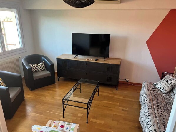 Apartment | Living room