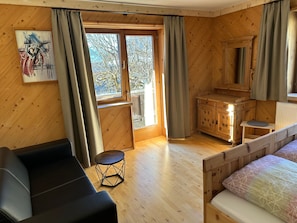 2 bedrooms, Internet