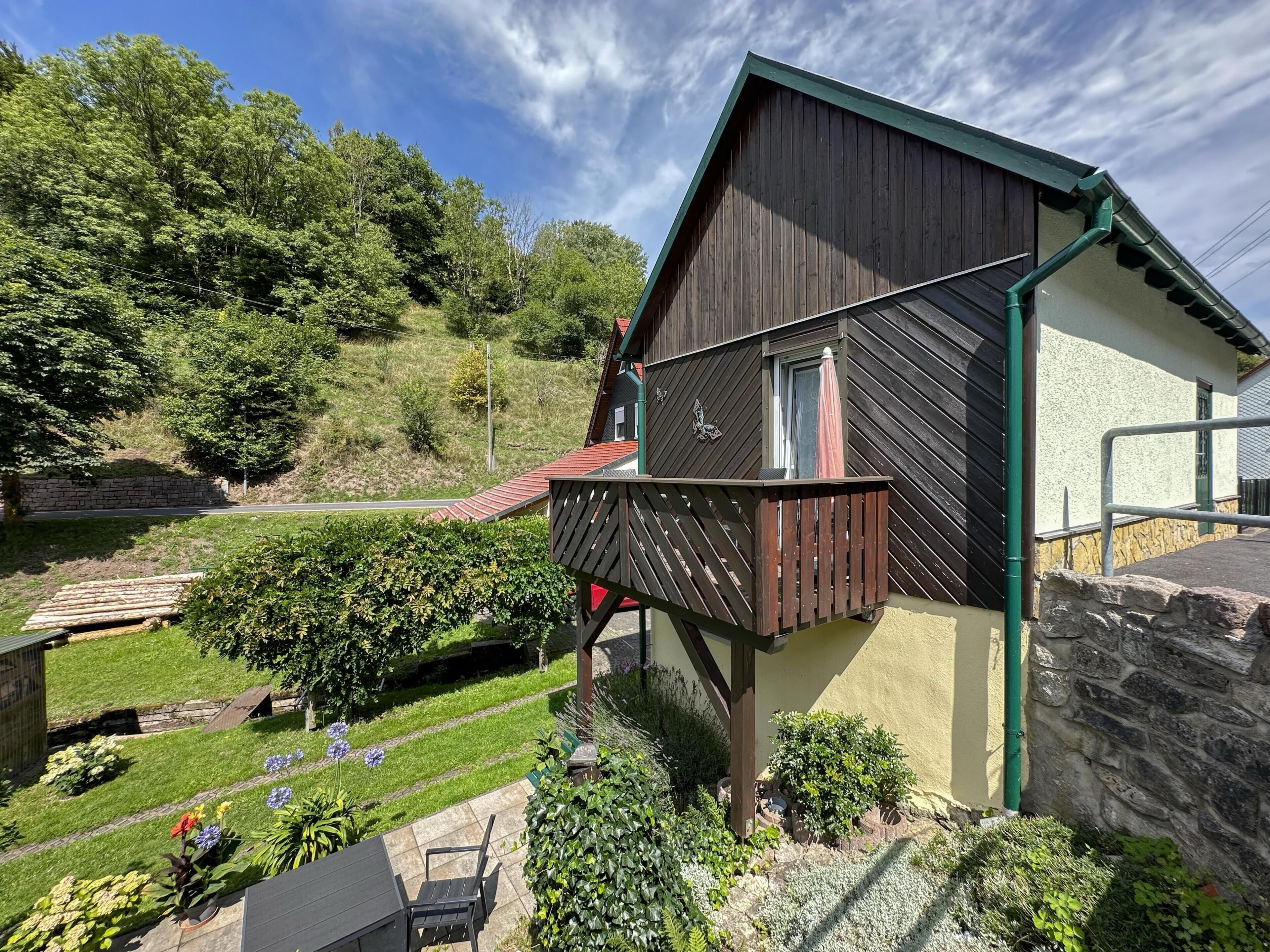 Außenseite Ferienhaus [Sommer]