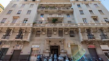 Family Apartment, 2 Bedrooms, Balcony (Lovely Apartment with Balcony Via) | Exterior