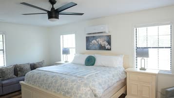 4 bedrooms, iron/ironing board, travel crib, free WiFi
