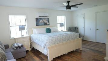 4 Schlafzimmer, Bügeleisen/Bügelbrett, WLAN, Bettwäsche