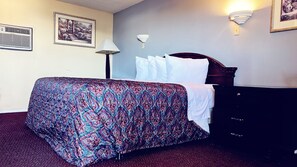 1 dormitorio, tabla de planchar con plancha, wifi y ropa de cama