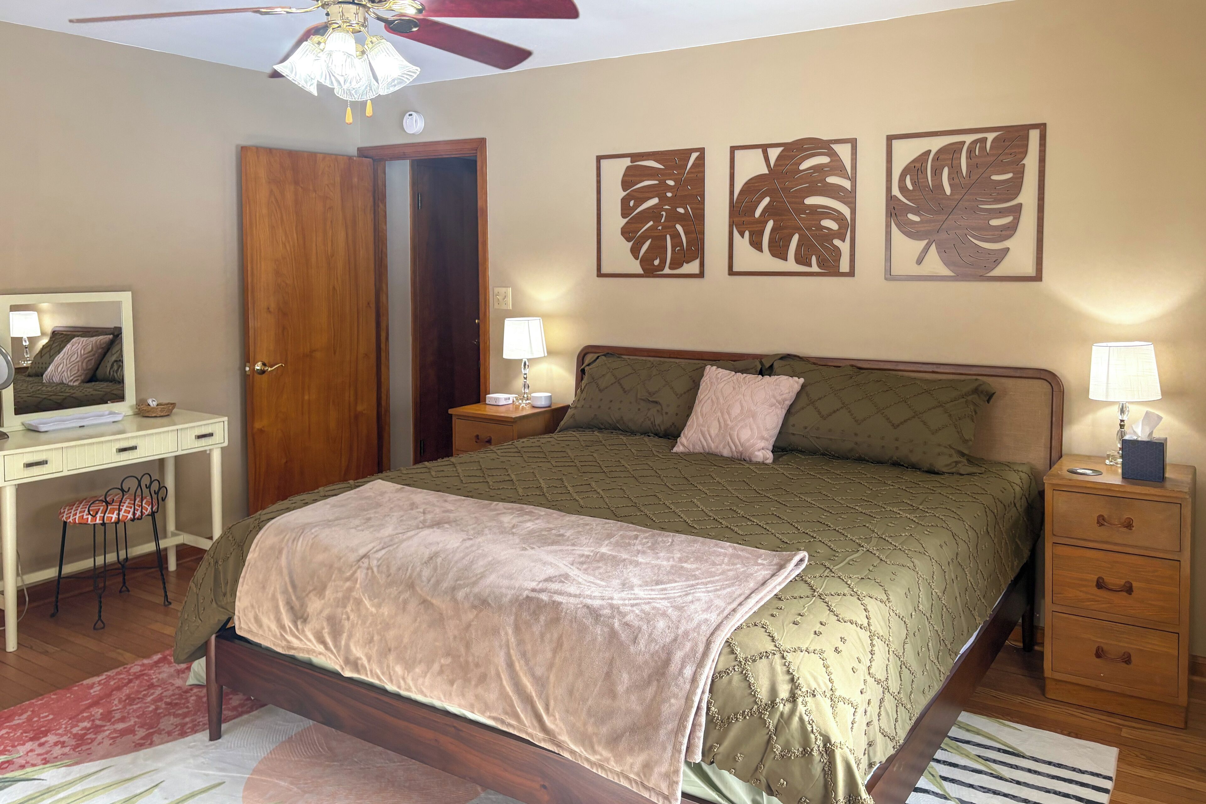 2 chambres, bureau, fer et planche à repasser, accès Internet