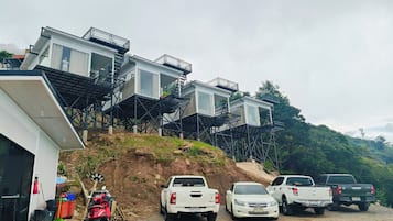 ที่จอดรถฟรี