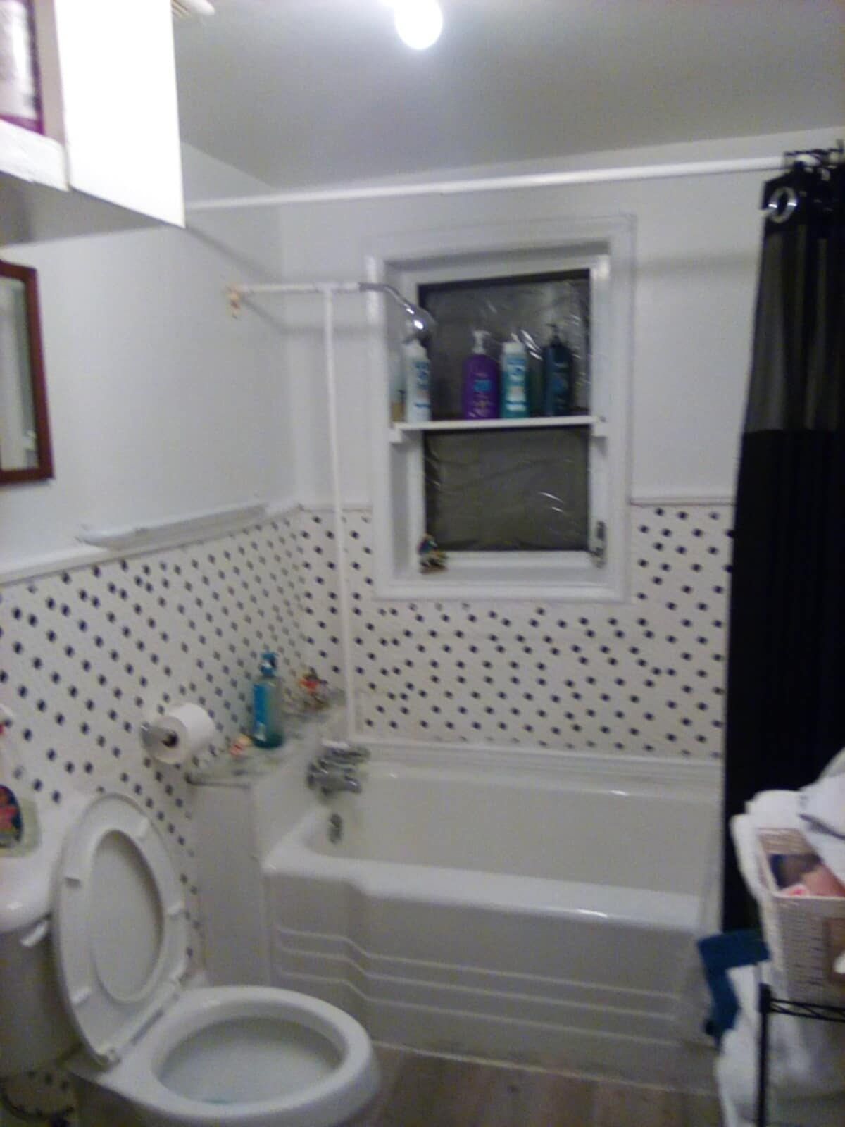 Pyyhkeet, saippua, vessapaperi