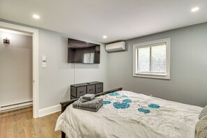 3 bedrooms, iron/ironing board, Internet, bed sheets