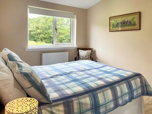 2 室のベッドルーム、WiFi (無料)