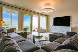 TV - Serene Ocean Views From Three Oceanfront Floors * Access to Community Pool * Central Resort Location (Isle of Palms)