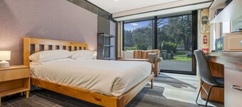 McLaren Flat Studio Near Vineyards