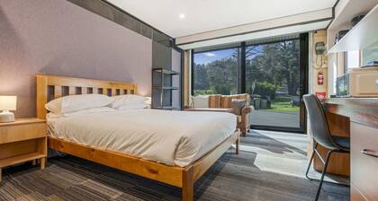 McLaren Flat Studio Near Vineyards