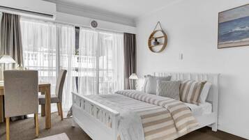 1 bedroom, desk, iron/ironing board, WiFi