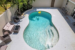 Pool - Sleeps 6 • Private Pool • Fire Pit • Game House (Sarasota)