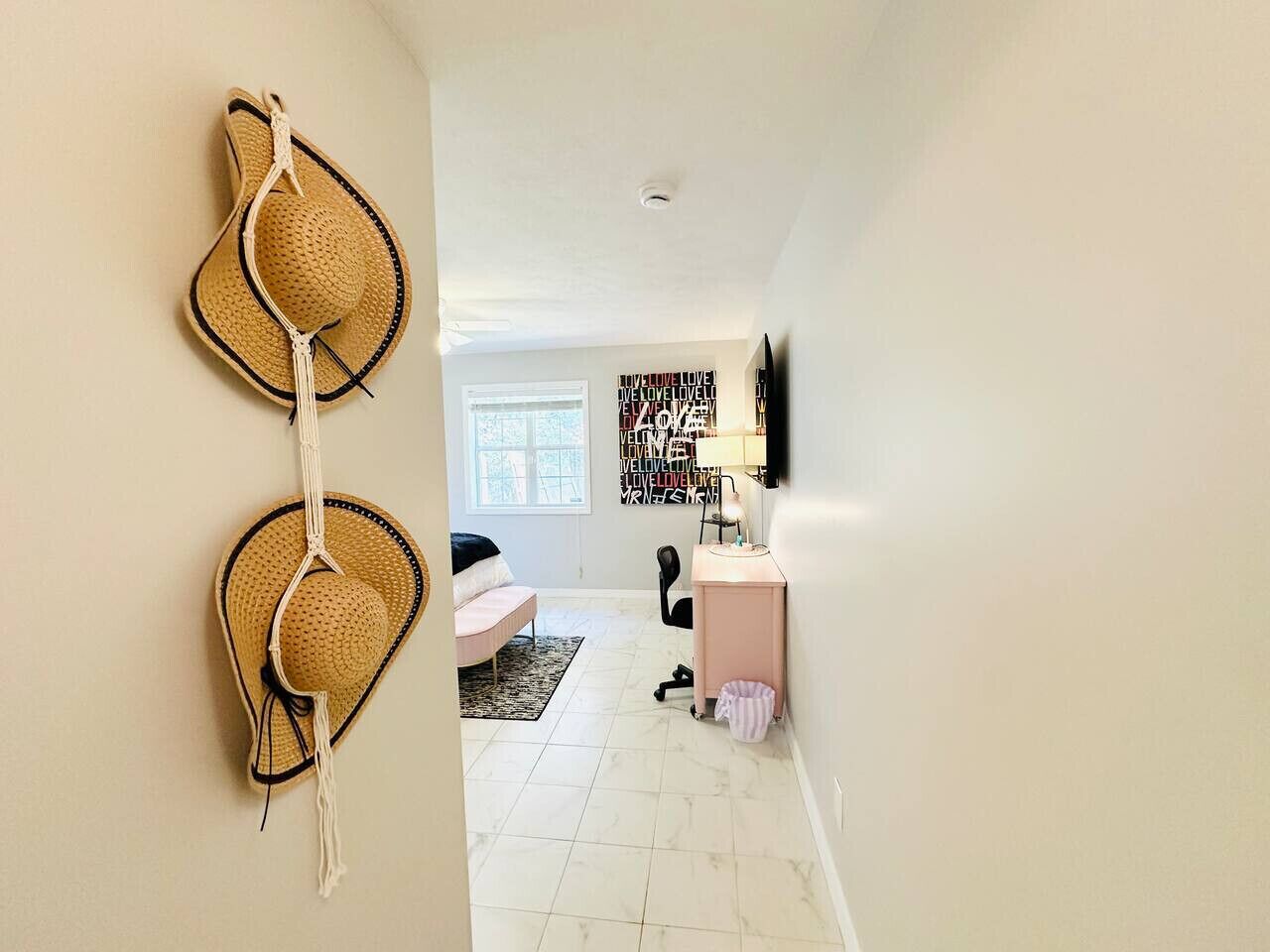 2 bedrooms, desk, iron/ironing board, travel crib