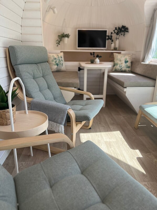 Apartment, Garden View