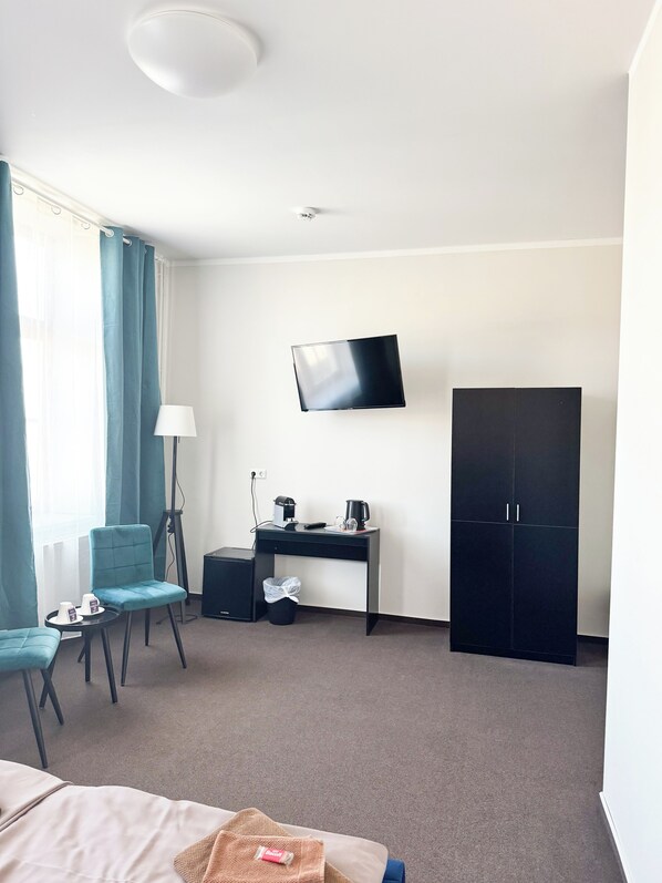 Double Room, City View | Free WiFi, wheelchair access