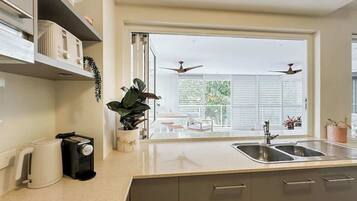 Microwave, oven, stovetop, dishwasher