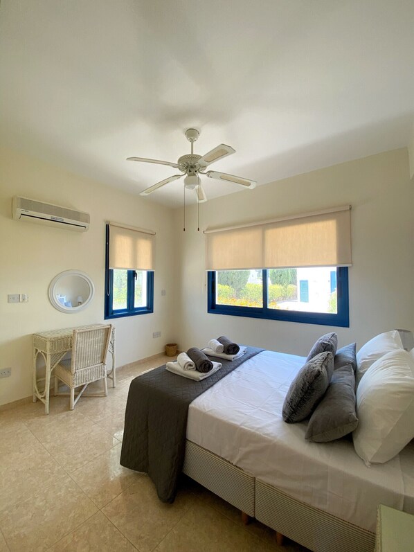 2 bedrooms, in-room safe, iron/ironing board, free WiFi